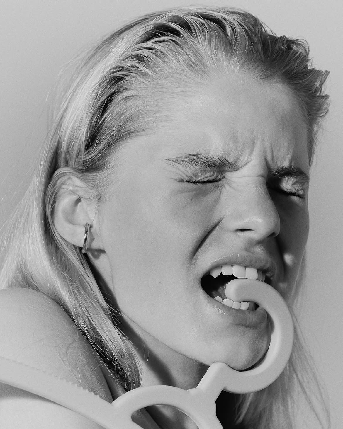 SHOOT 12 01